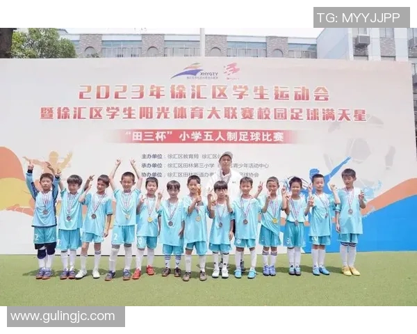 青岛足球之星闪耀绿茵场揭秘他们的成长历程与辉煌成就